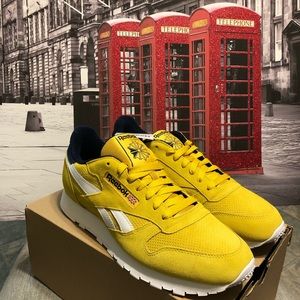 NEW Reebok Classic Urban Yellow Size 9.5. Men